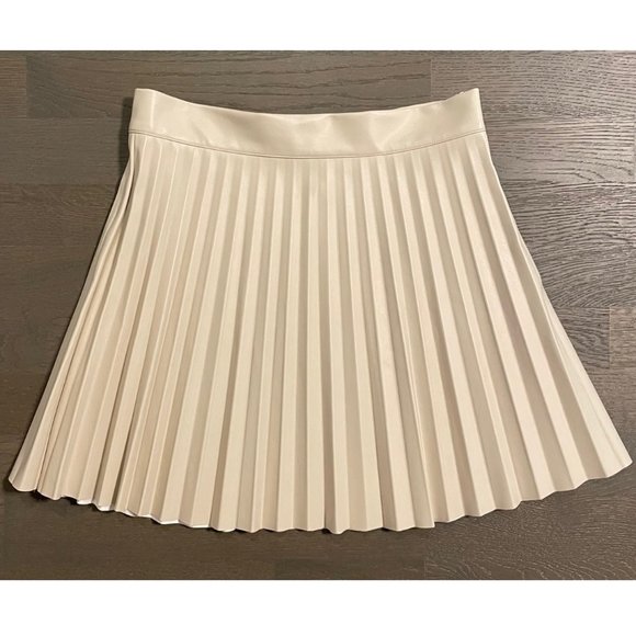 Lulus Vegan Leather Pleated Mini Skirt - NWT - Picture 1 of 6